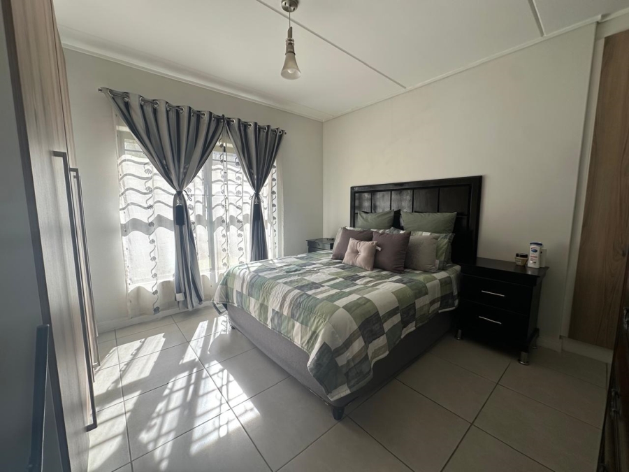 To Let 3 Bedroom Property for Rent in Linbro Park Gauteng