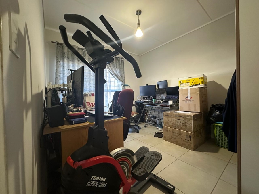 To Let 3 Bedroom Property for Rent in Linbro Park Gauteng