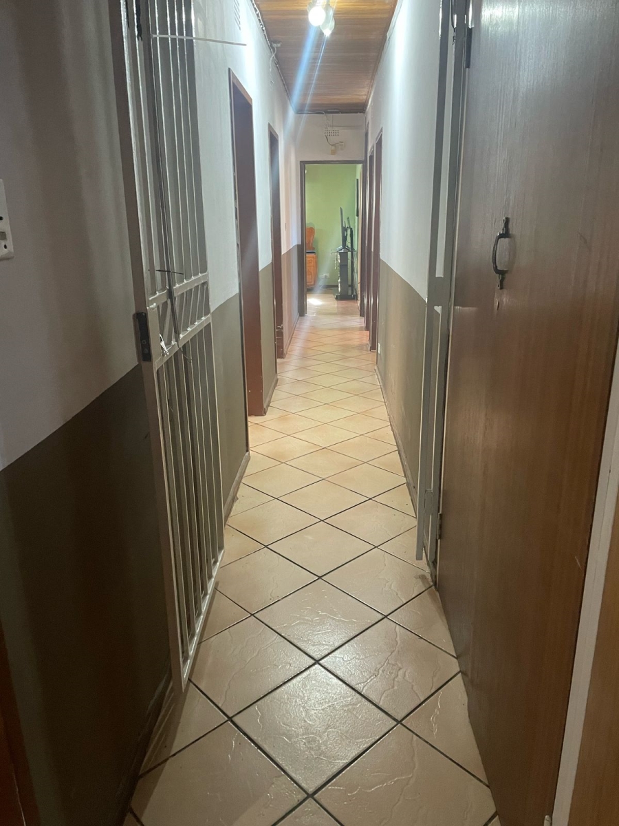 5 Bedroom Property for Sale in Dan Pienaarville Gauteng
