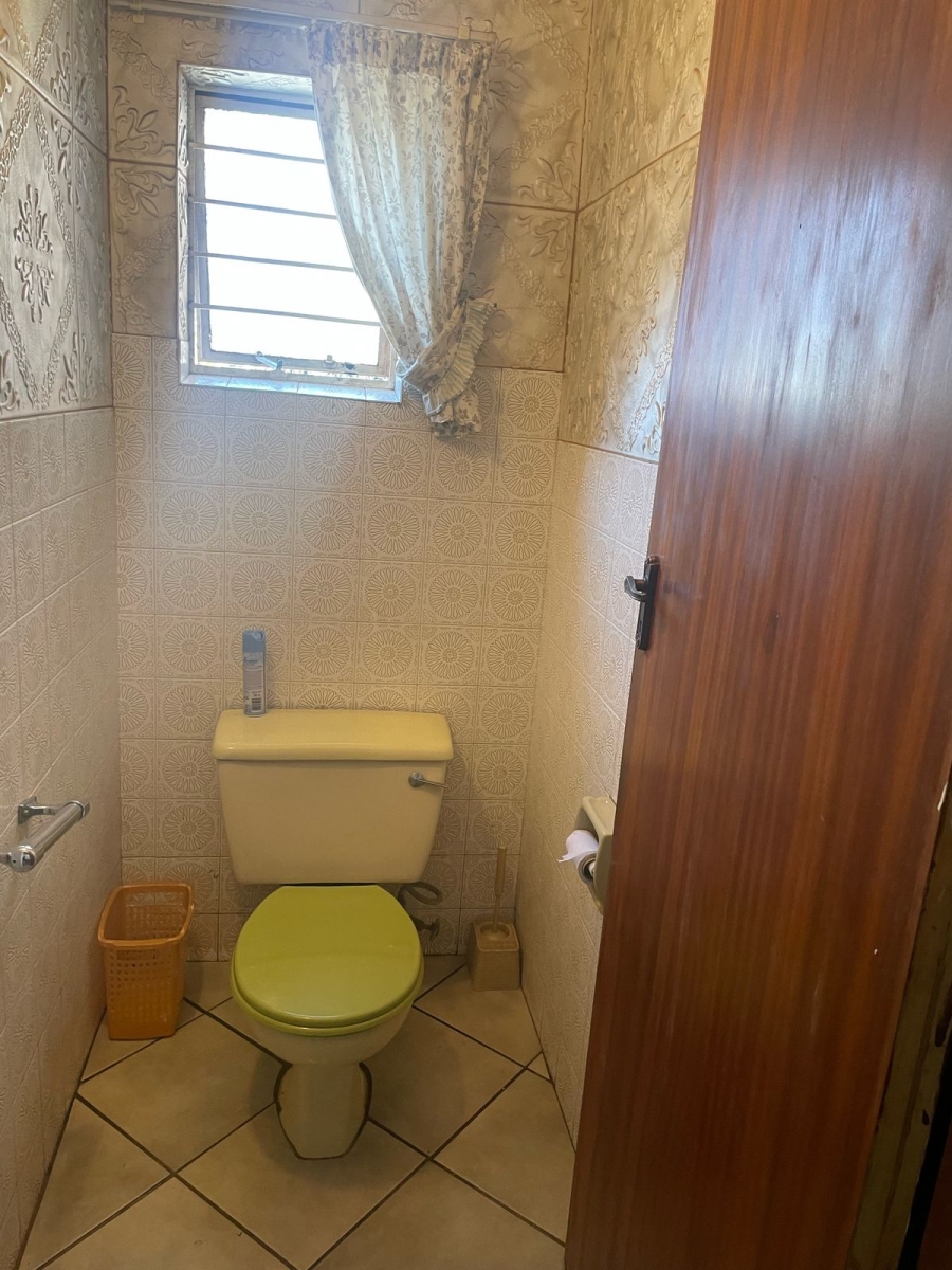 5 Bedroom Property for Sale in Dan Pienaarville Gauteng
