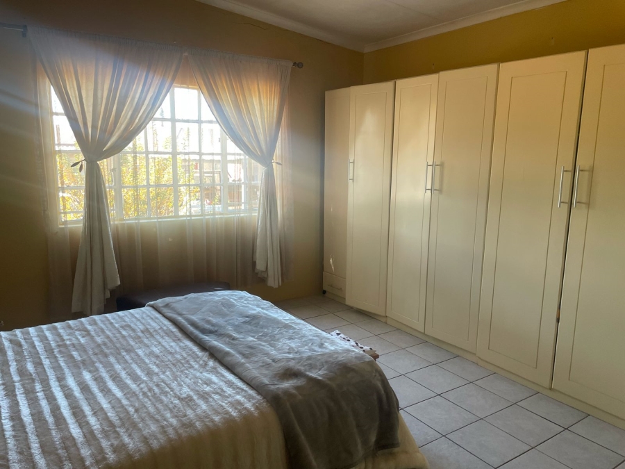 4 Bedroom Property for Sale in Krugersdorp West Gauteng