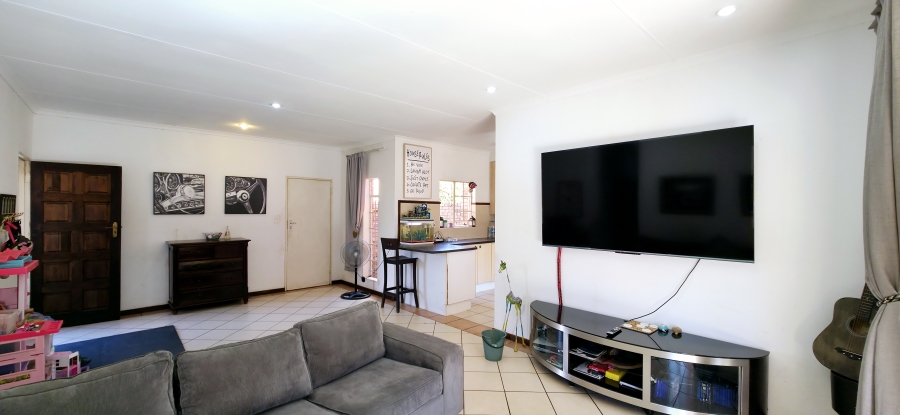 2 Bedroom Property for Sale in Equestria Gauteng