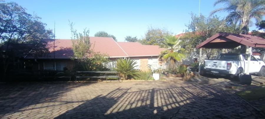 To Let 3 Bedroom Property for Rent in Roodekrans Gauteng