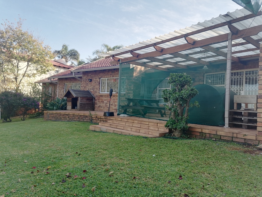 To Let 3 Bedroom Property for Rent in Roodekrans Gauteng