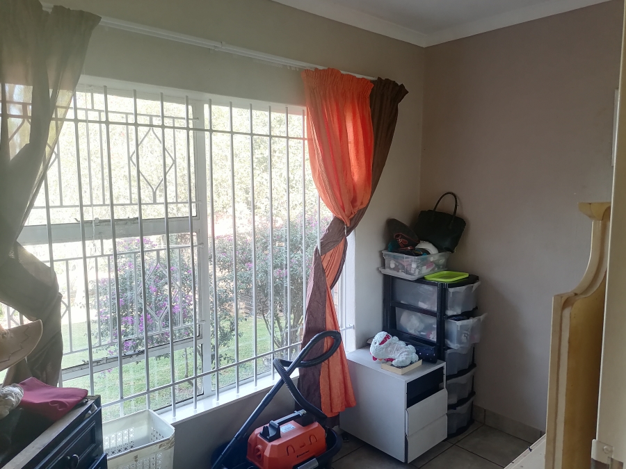 To Let 3 Bedroom Property for Rent in Roodekrans Gauteng