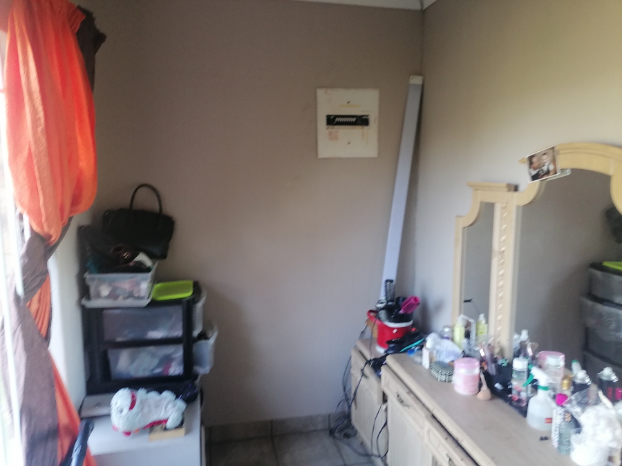 To Let 3 Bedroom Property for Rent in Roodekrans Gauteng