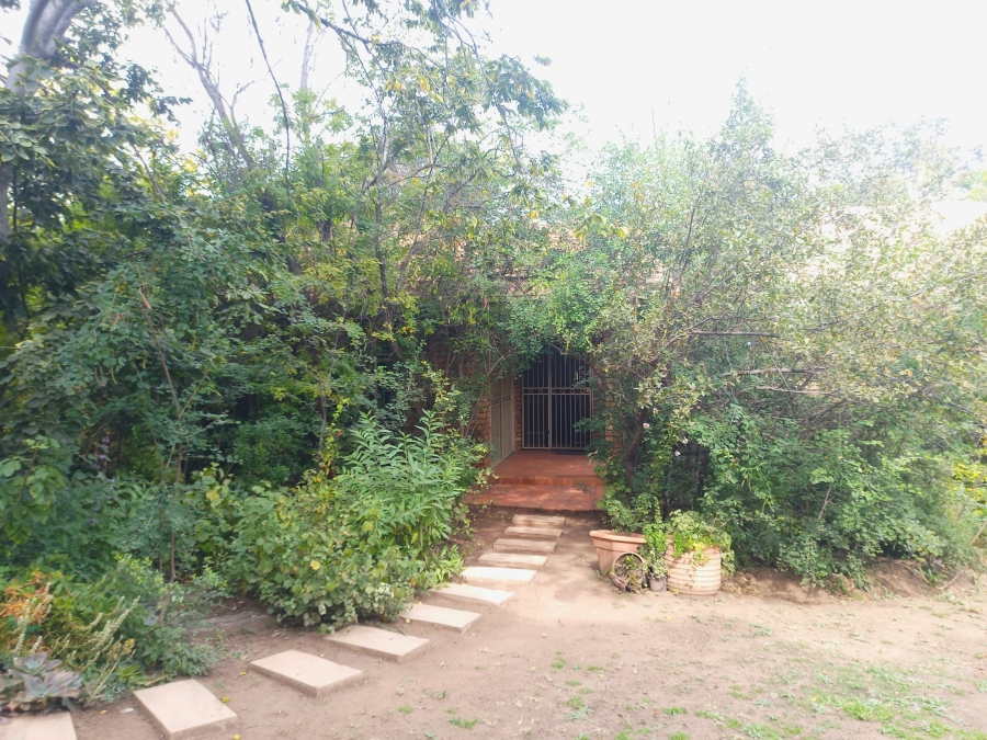 3 Bedroom Property for Sale in Laezonia Gauteng