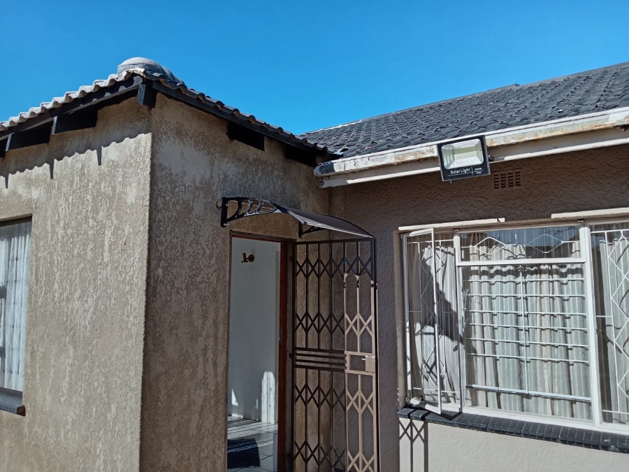 3 Bedroom Property for Sale in Witpoortjie Gauteng