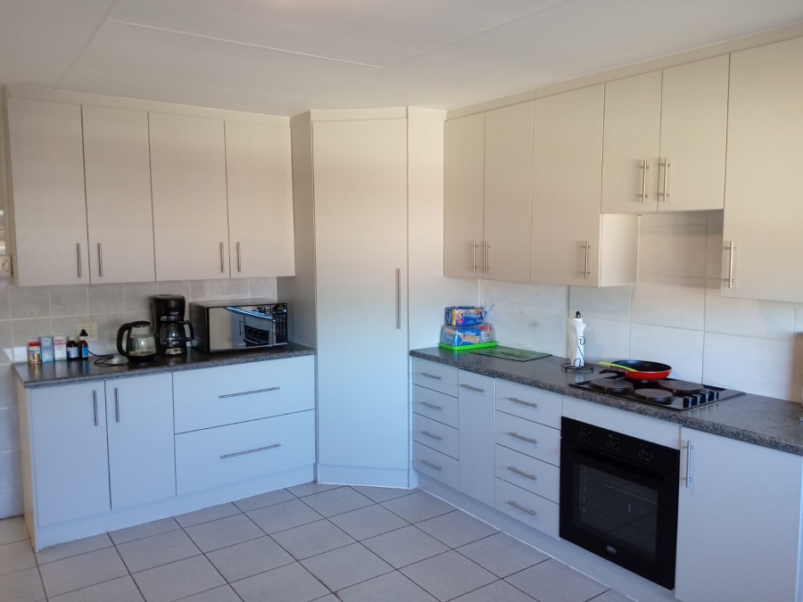 3 Bedroom Property for Sale in Witpoortjie Gauteng