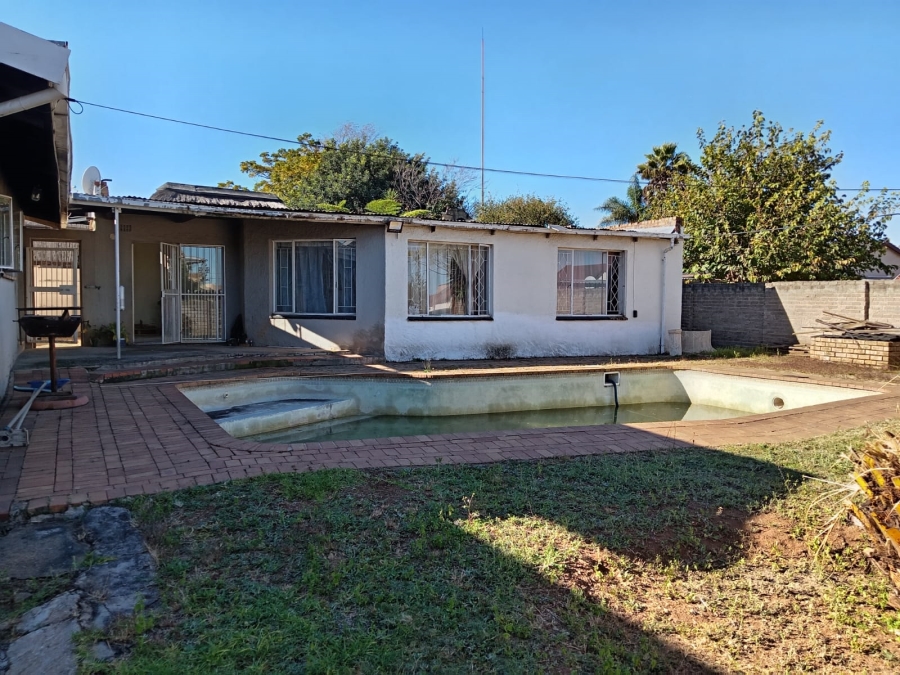 3 Bedroom Property for Sale in Witpoortjie Gauteng