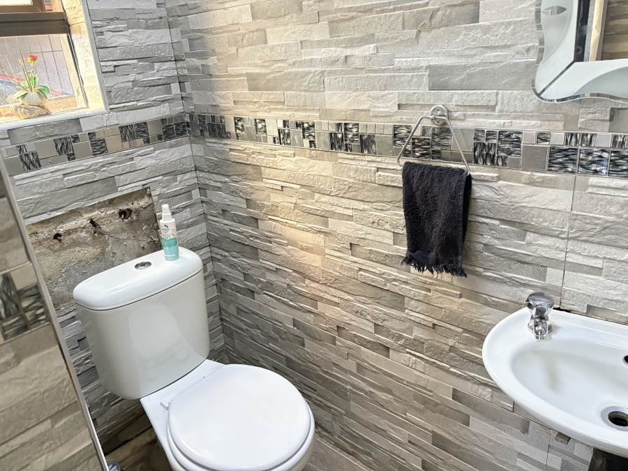 3 Bedroom Property for Sale in Georginia Gauteng