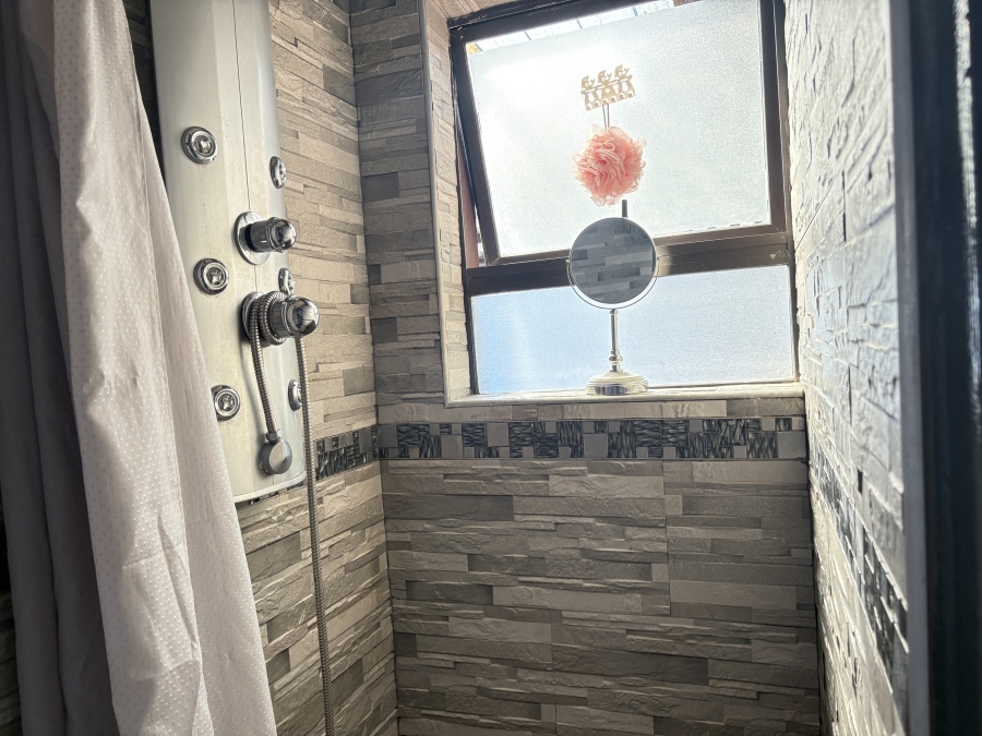 3 Bedroom Property for Sale in Georginia Gauteng