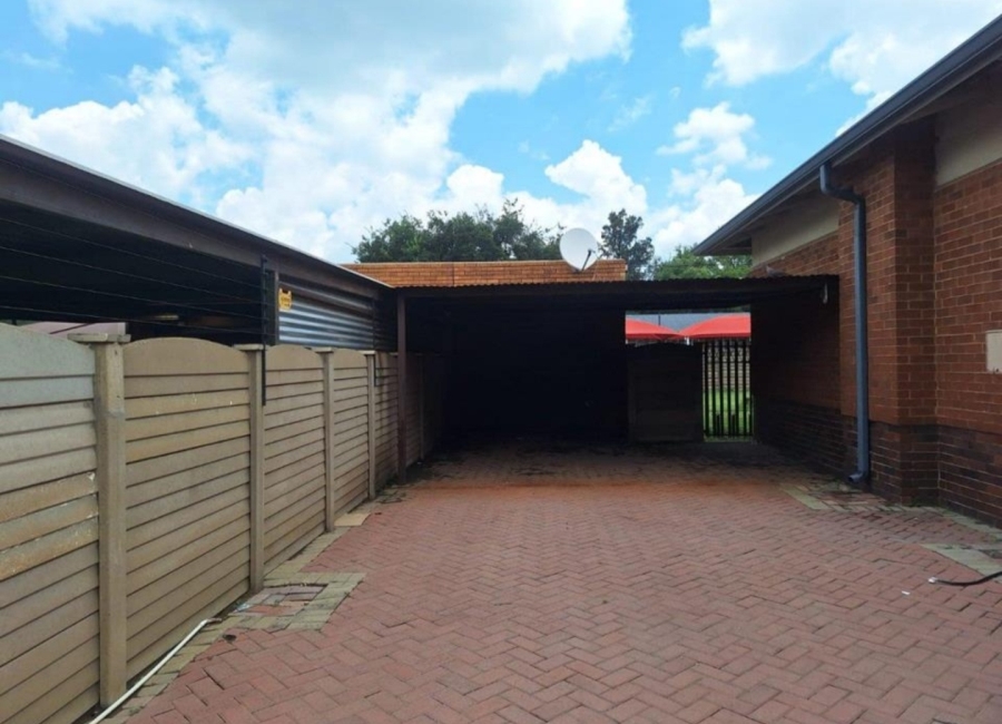 To Let 3 Bedroom Property for Rent in Vanderbijlpark SW 5 Gauteng