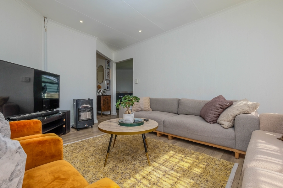 3 Bedroom Property for Sale in Bromhof Gauteng