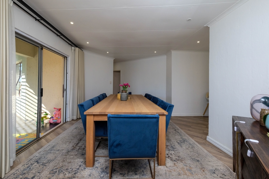 3 Bedroom Property for Sale in Bromhof Gauteng