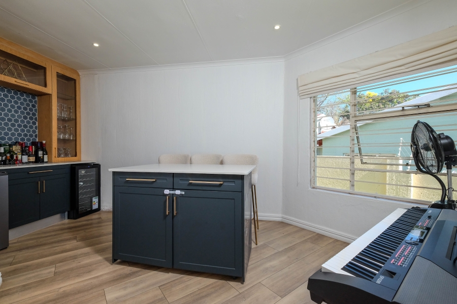 3 Bedroom Property for Sale in Bromhof Gauteng