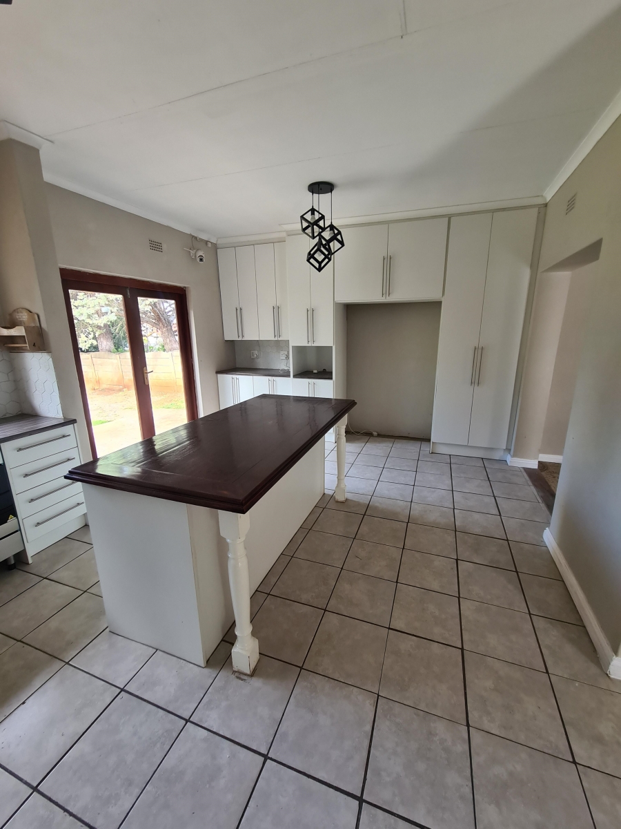 To Let 3 Bedroom Property for Rent in Vanderbijlpark SE 2 Gauteng