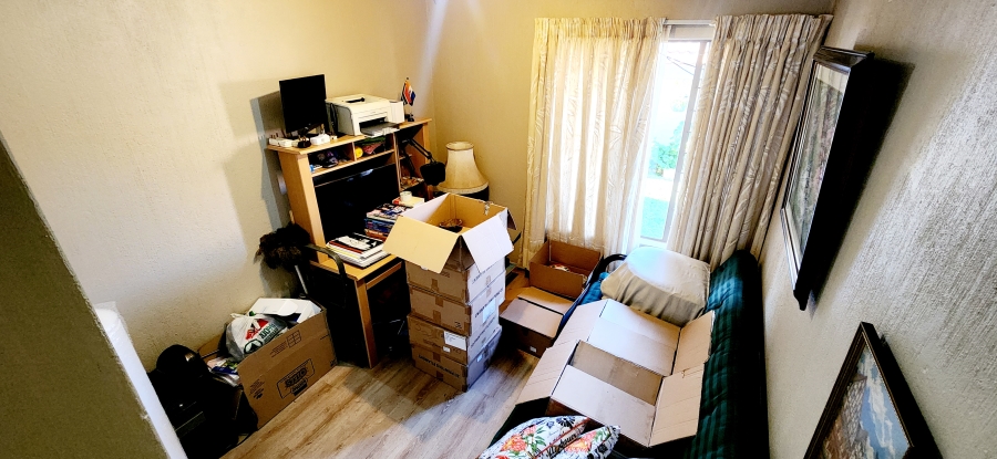 To Let 2 Bedroom Property for Rent in Rooihuiskraal North Gauteng