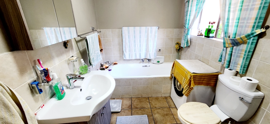 To Let 2 Bedroom Property for Rent in Rooihuiskraal North Gauteng