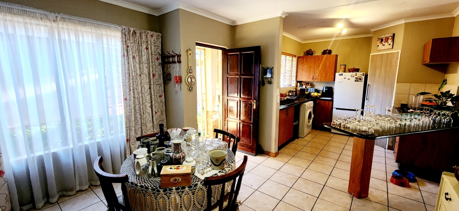 To Let 2 Bedroom Property for Rent in Rooihuiskraal North Gauteng