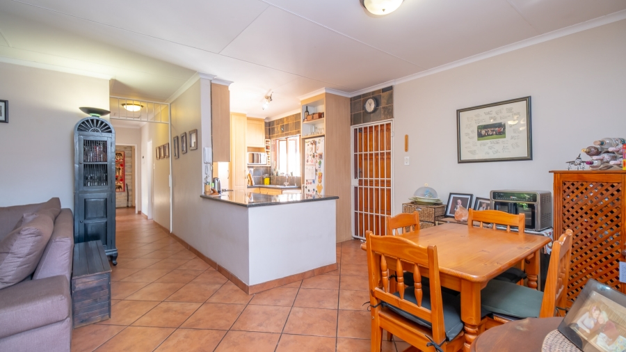 3 Bedroom Property for Sale in Bloubosrand Gauteng