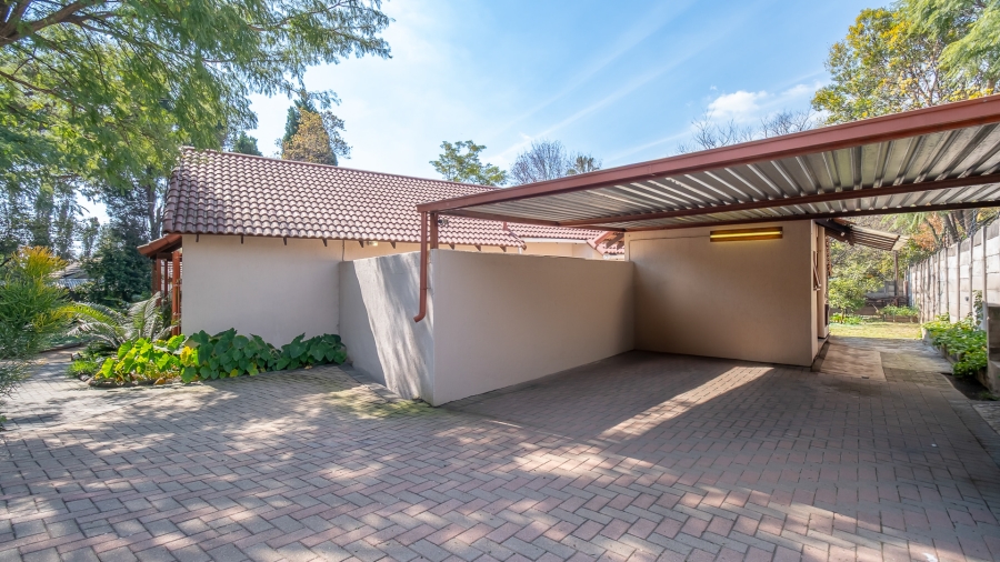 3 Bedroom Property for Sale in Bloubosrand Gauteng