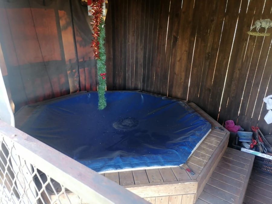 To Let 3 Bedroom Property for Rent in Roodekrans A H Gauteng