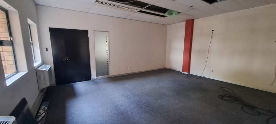 To Let commercial Property for Rent in Randjespark Gauteng