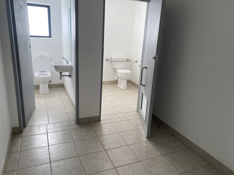 To Let commercial Property for Rent in Olifantsfontein Gauteng