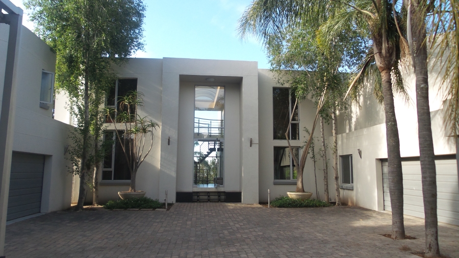 To Let 6 Bedroom Property for Rent in Waterkloof Ridge Gauteng