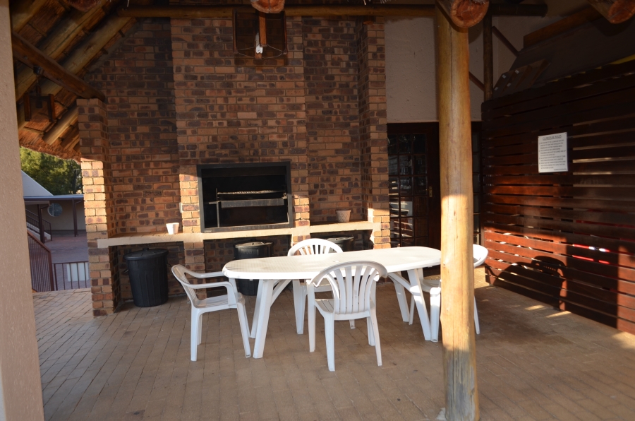 2 Bedroom Property for Sale in Sunninghill Gauteng