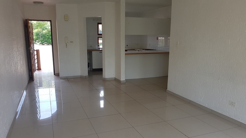 To Let 3 Bedroom Property for Rent in Helderkruin Gauteng