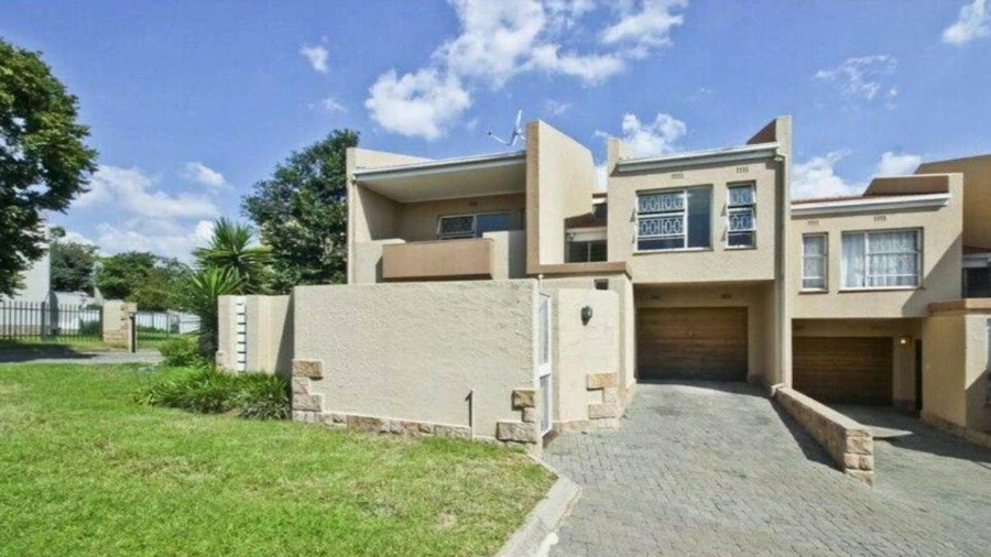 3 Bedroom Property for Sale in Sunninghill Gauteng