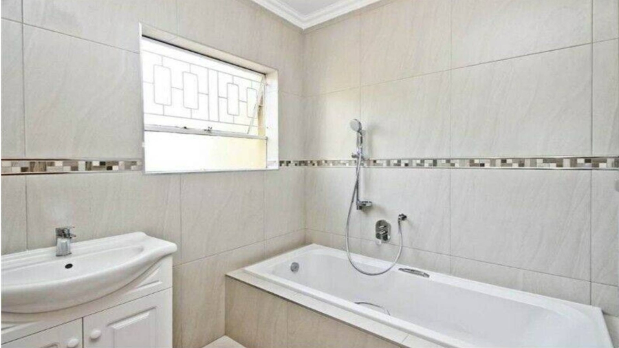 3 Bedroom Property for Sale in Sunninghill Gauteng