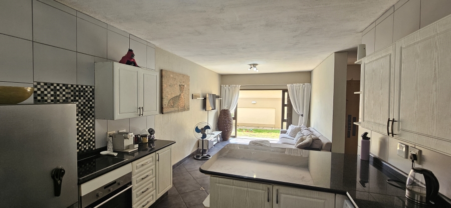 3 Bedroom Property for Sale in Edenvale Central Gauteng