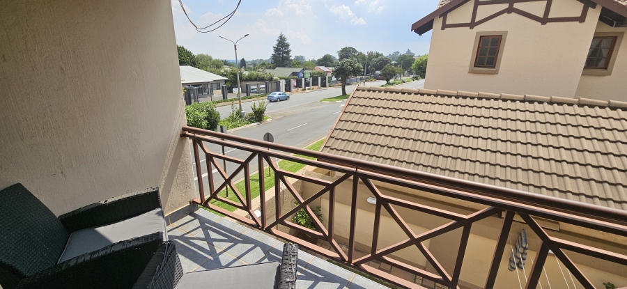 3 Bedroom Property for Sale in Edenvale Central Gauteng