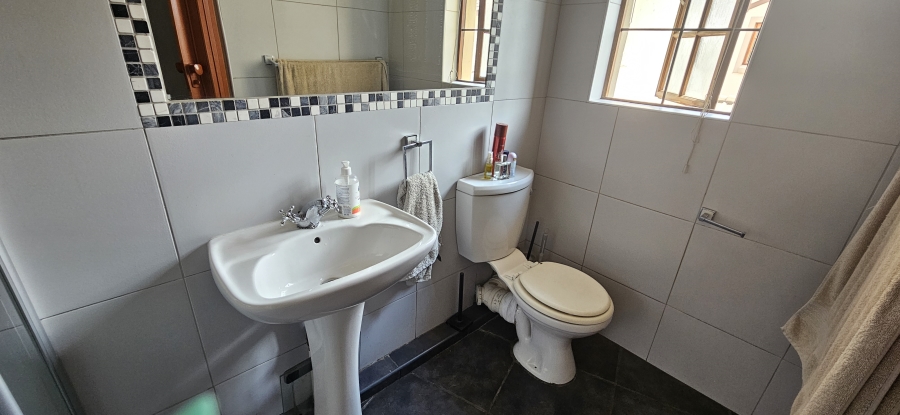 3 Bedroom Property for Sale in Edenvale Central Gauteng