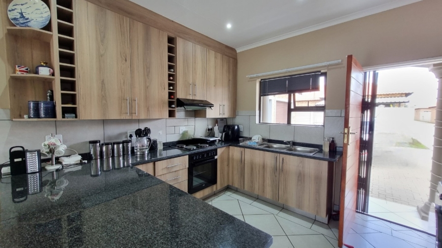 3 Bedroom Property for Sale in Riversdale Gauteng