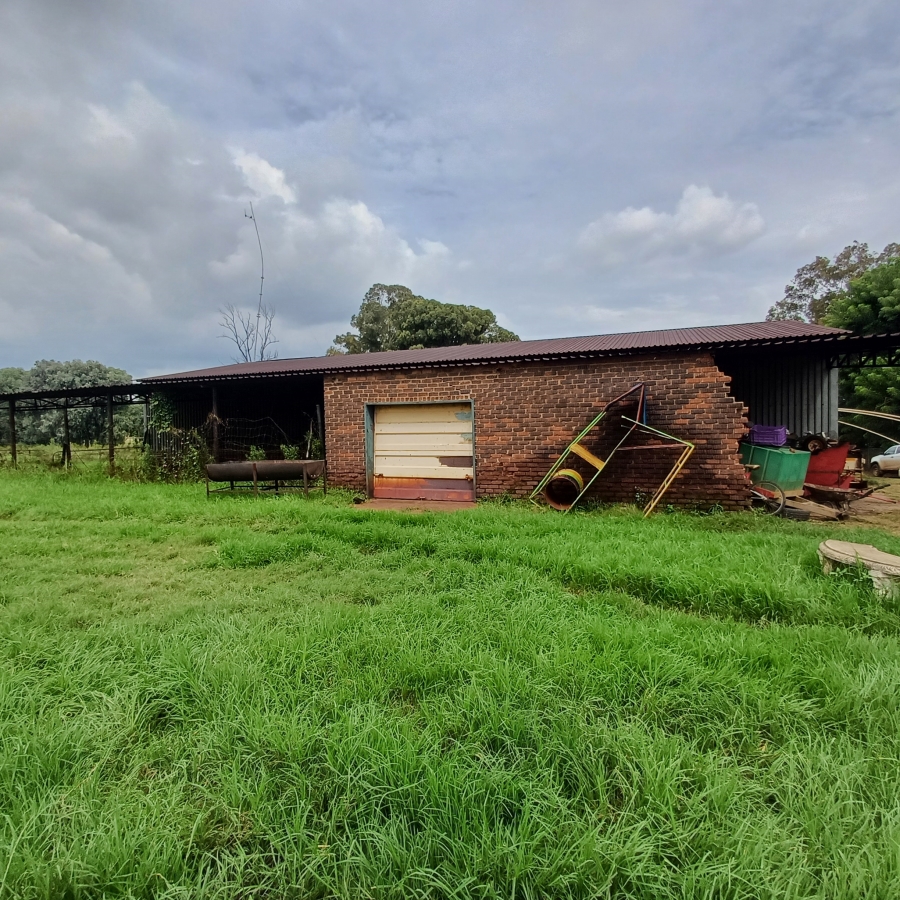 6 Bedroom Property for Sale in Sherman Park Gauteng