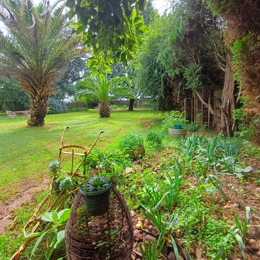 6 Bedroom Property for Sale in Sherman Park Gauteng