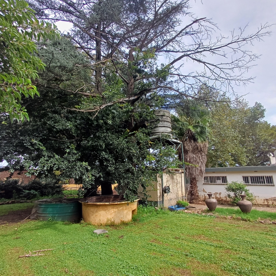 6 Bedroom Property for Sale in Sherman Park Gauteng