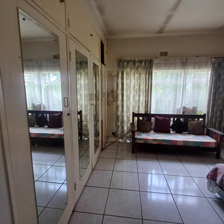 6 Bedroom Property for Sale in Sherman Park Gauteng