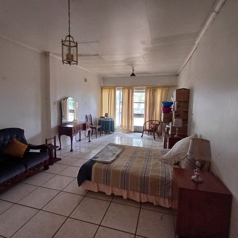 6 Bedroom Property for Sale in Sherman Park Gauteng