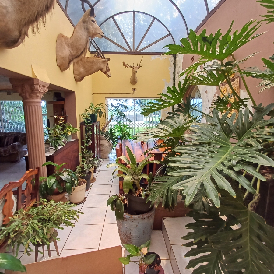 6 Bedroom Property for Sale in Sherman Park Gauteng