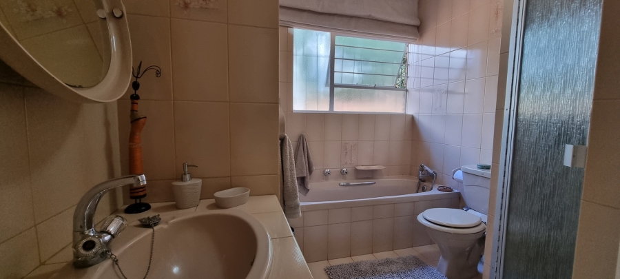 4 Bedroom Property for Sale in Sunward Park Gauteng