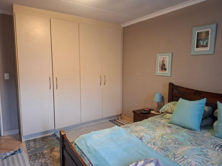2 Bedroom Property for Sale in Robinpark Gauteng