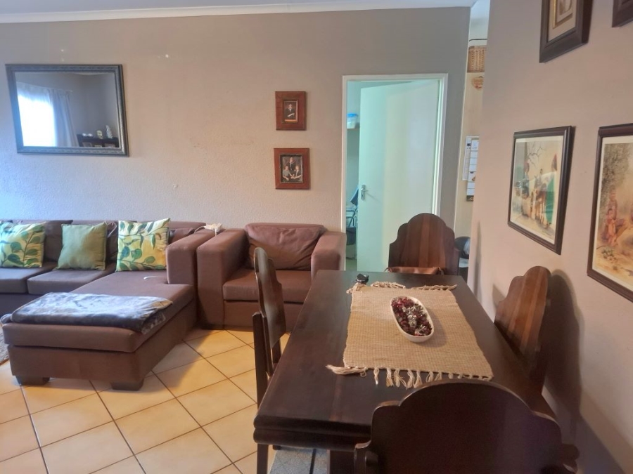2 Bedroom Property for Sale in Robinpark Gauteng