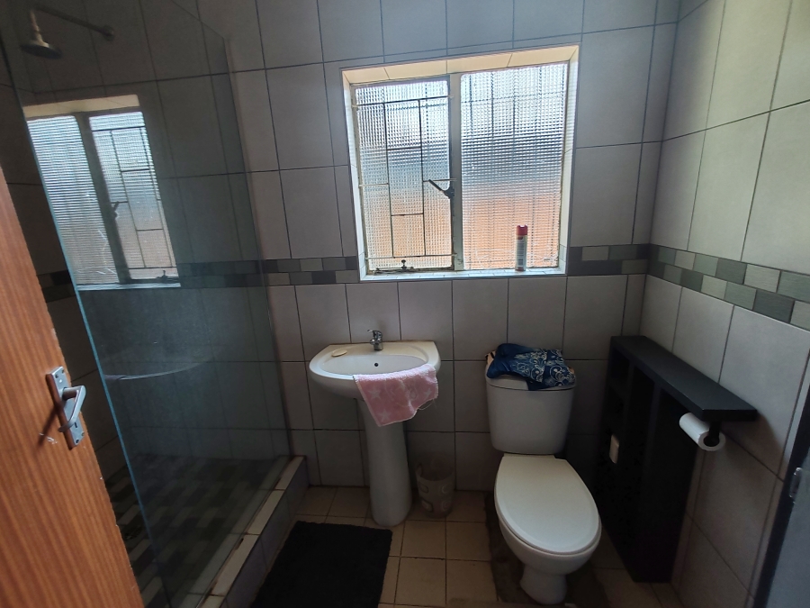 4 Bedroom Property for Sale in Roseville Gauteng