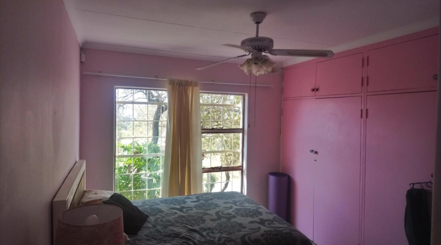 3 Bedroom Property for Sale in Vaaloewer Gauteng