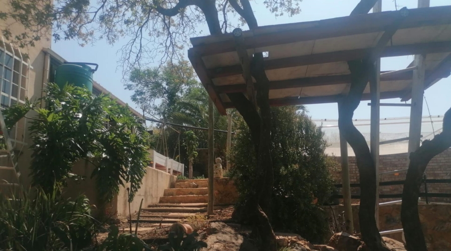 3 Bedroom Property for Sale in Vaaloewer Gauteng